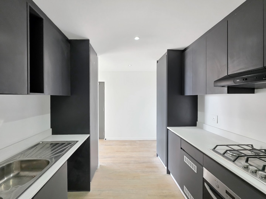 2 Bedroom Property for Sale in Claremont Western Cape